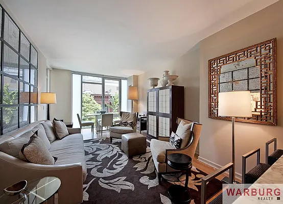 Rented by Warburg | media 17