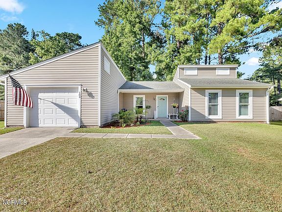 2nd image of 104 Cherrywood Court
