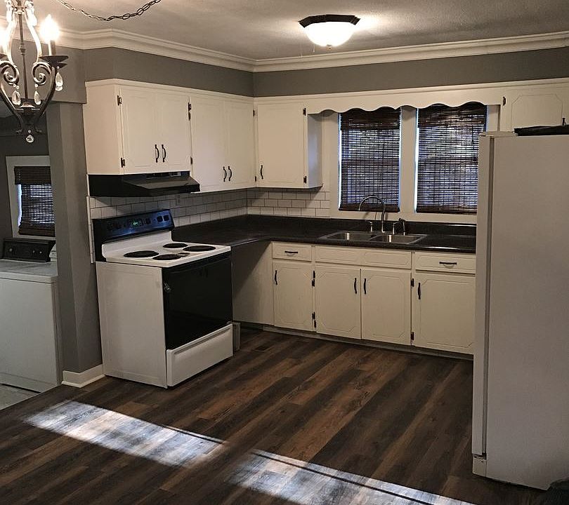1st image of 3414 Compton St