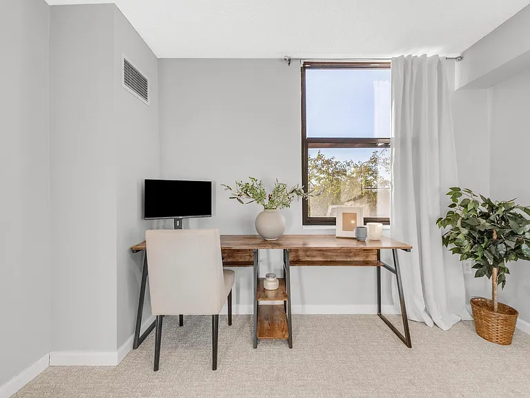 1301 N Speer Blvd #302 — Photo 30
