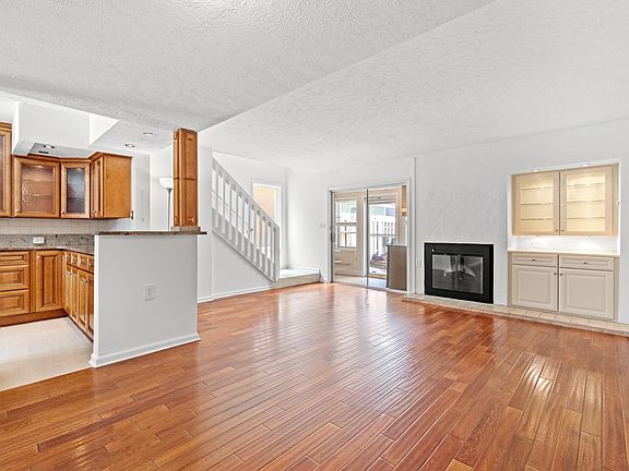 5th image of 310 74th Ave. N #7