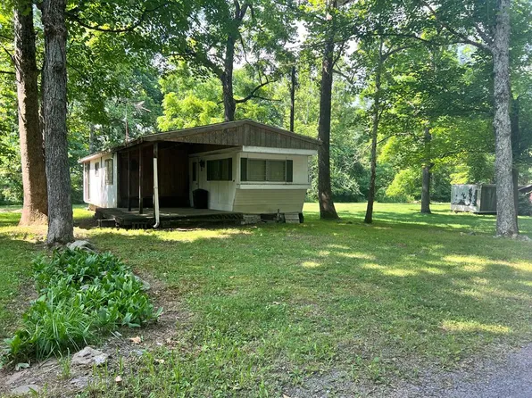 10314 Sausman Dr, Mill Creek, PA 17060