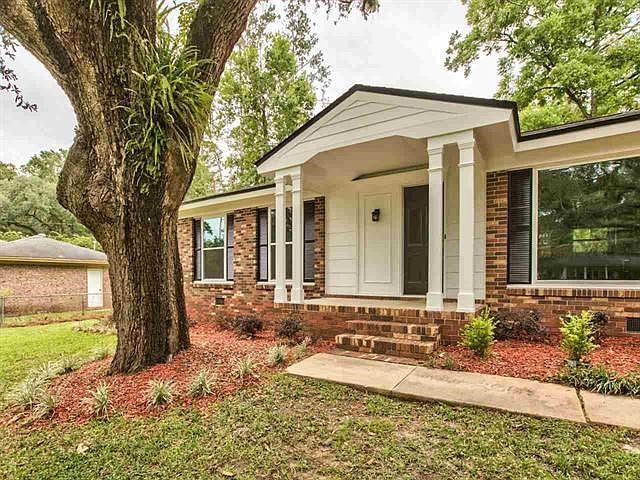1st image of 1824 Ivan Dr #3