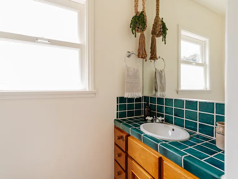 12808 Dewey St — Photo 40