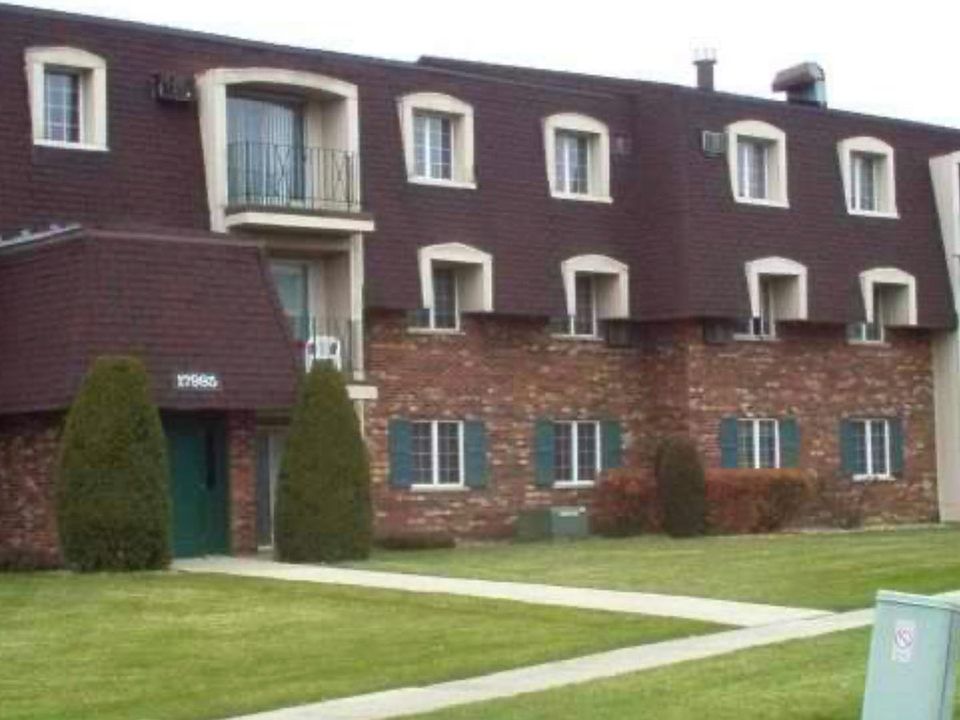1st image of 17985 Huntleigh Ct APT 104