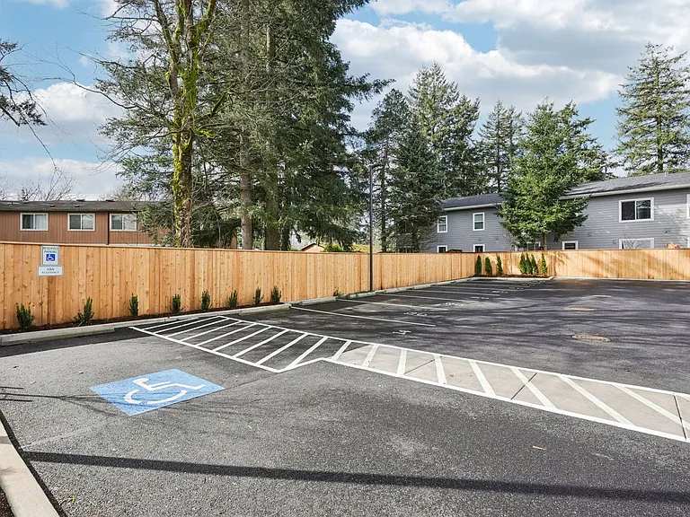 Welcome to Burnside Bluffs Your New Urban Retreat! — Photo 7