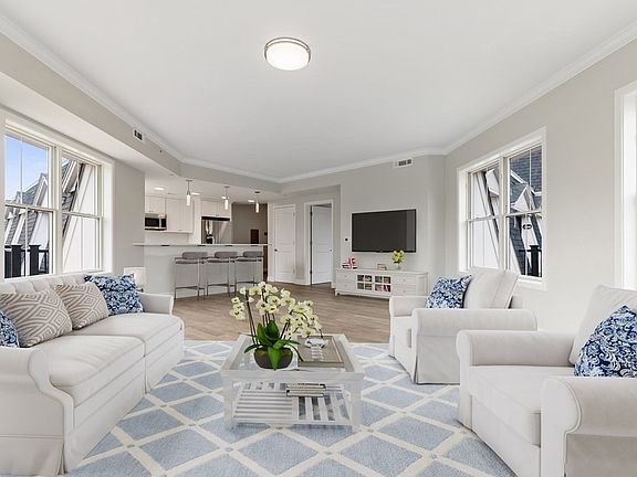2nd image of 131 Eliot St #105