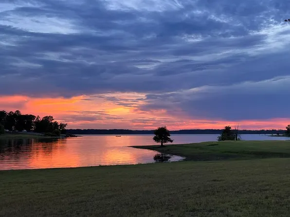 628 County Road 452, Bronson, TX 75930