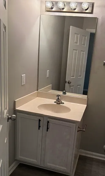 1026 Wolves Den Pl — Photo 14