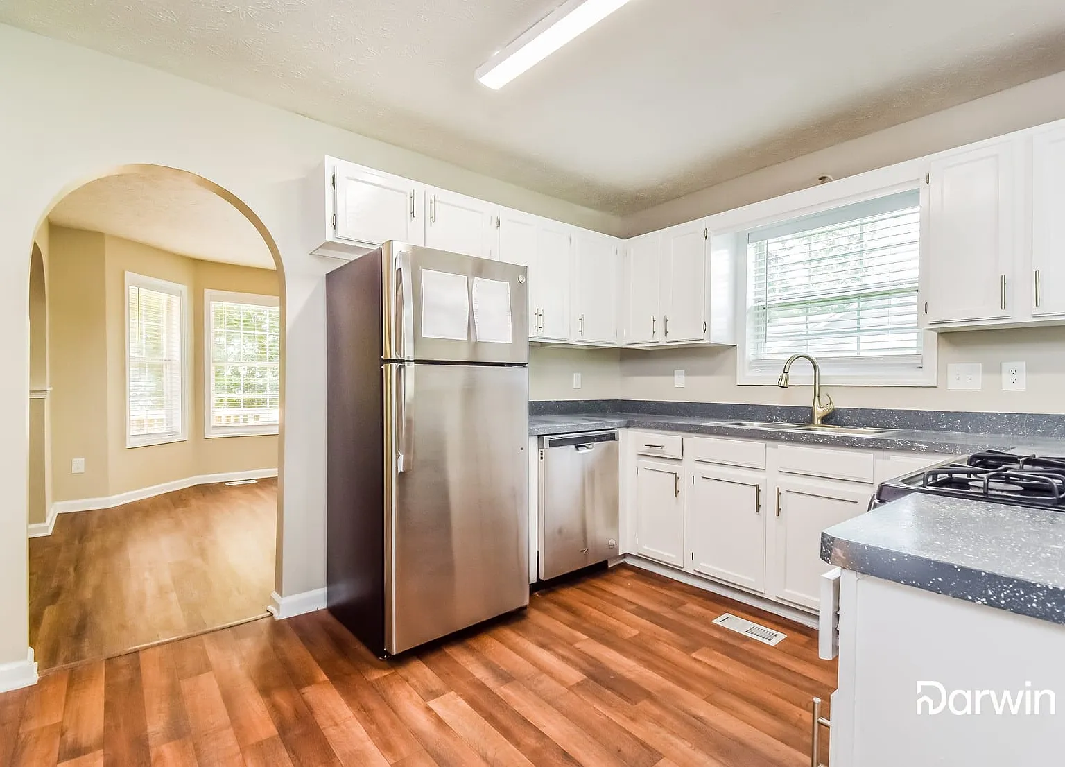 4 bed, 3.0 bath, 1620 sqft, $2,150 — Photo 3
