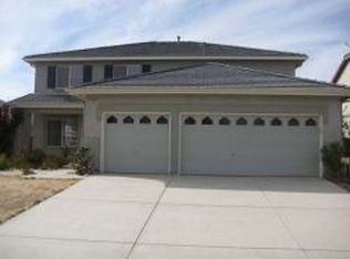 15042 Quicksilver Dr, Victorville, CA 92394