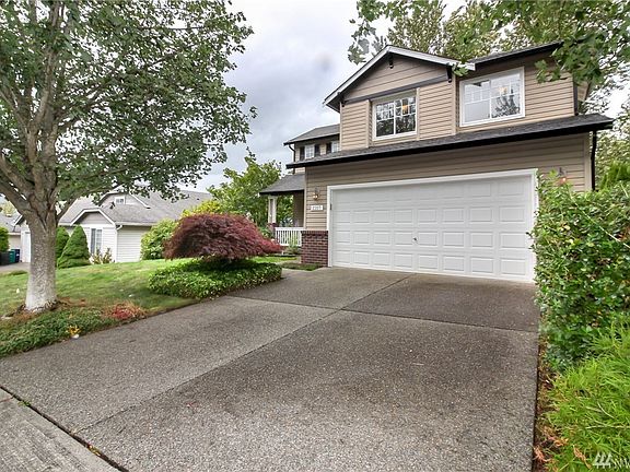2nd image of 2207 27th St SE