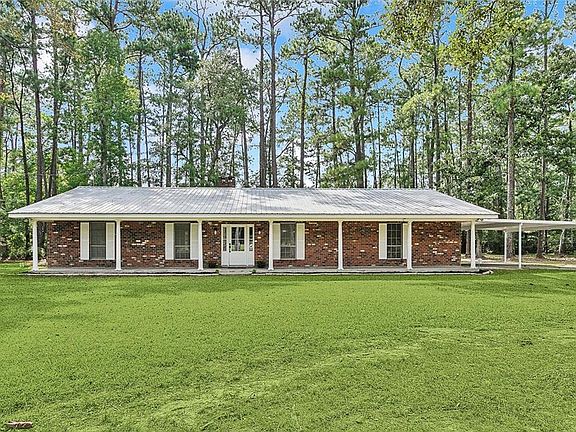 3rd image of 60071 E Park Cir