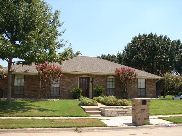 1st image of 2804 Cambridgeshire Dr
