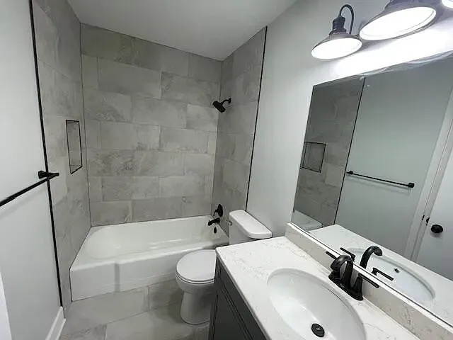 1104 Cachelin Dr — Photo 5