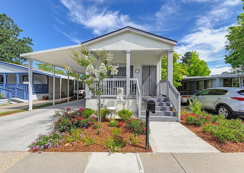 1st image of 59 Goldenrod Ave