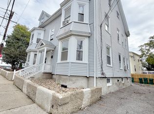 127 Hamilton Ave Floor 3, Lynn, MA 01902