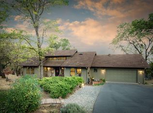 19990 Buck Ridge Rd, Grass Valley, CA 95949