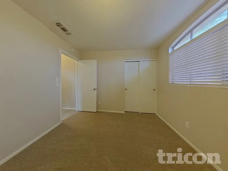 17220 N Wavyleaf Ave — Photo 12
