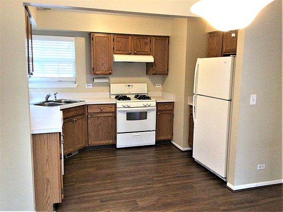 5th image of 1447 Derby Ln