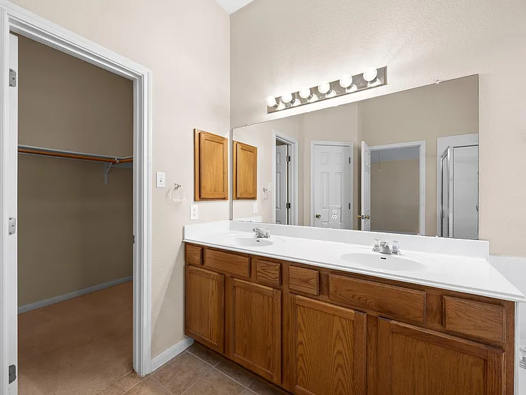 3808 Noe Ln — Photo 19