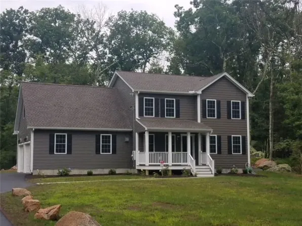 325 Carpenter Rd, Scituate, RI 02831