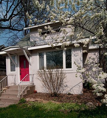 1st image of 157 Williams Ave SE
