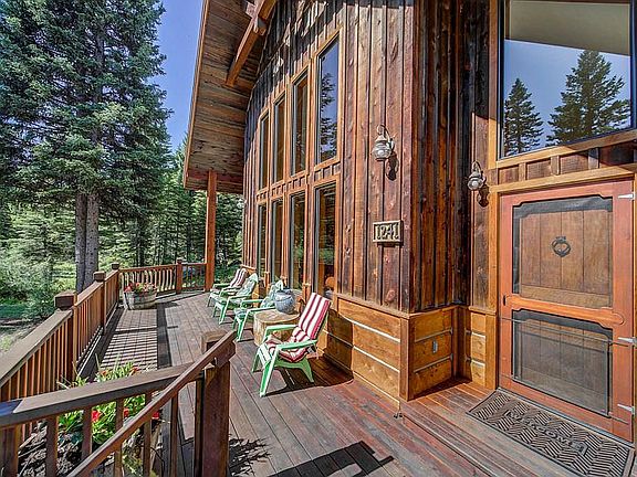 Cabin front Porch
