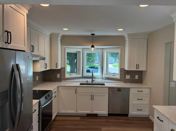 8116 122nd Ln N, Champlin, MN 55316
