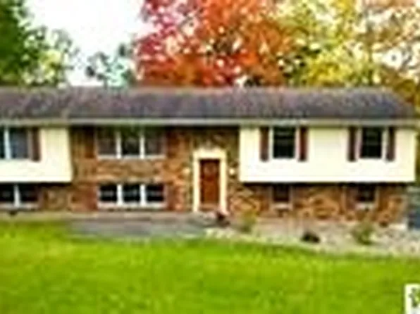 1802 Stardust Ln, Olean, NY 14760