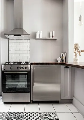 Sold by Meraki Realty LLC | media 6