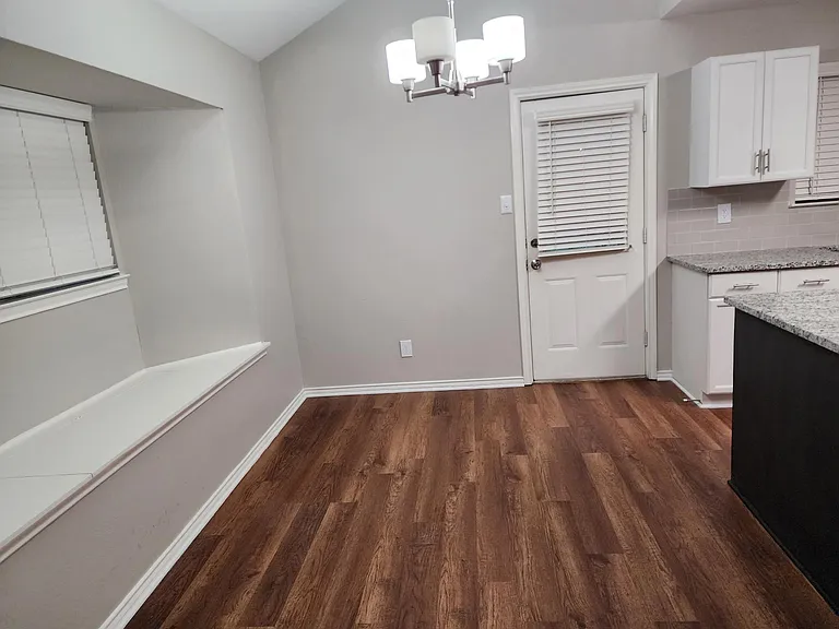 16914 Vista Village Dr — Photo 2