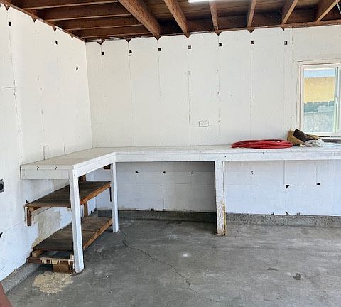 2 car garage and workbench