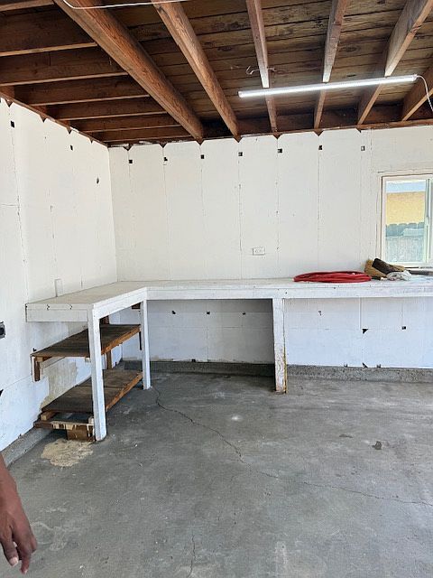 2 car garage and workbench