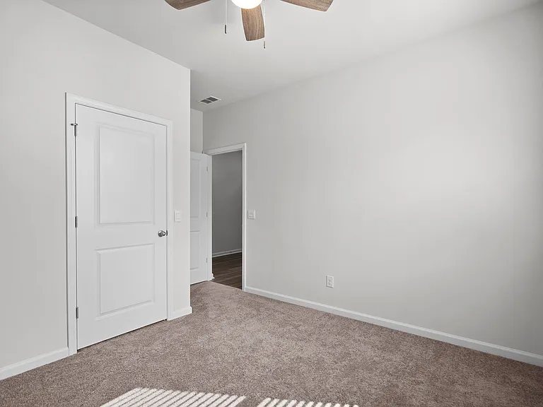 Lightered Knot Ct SE — Photo 20