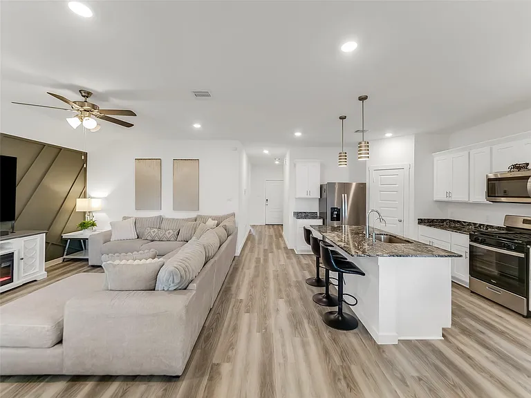 9515 Chelsea St — Photo 19