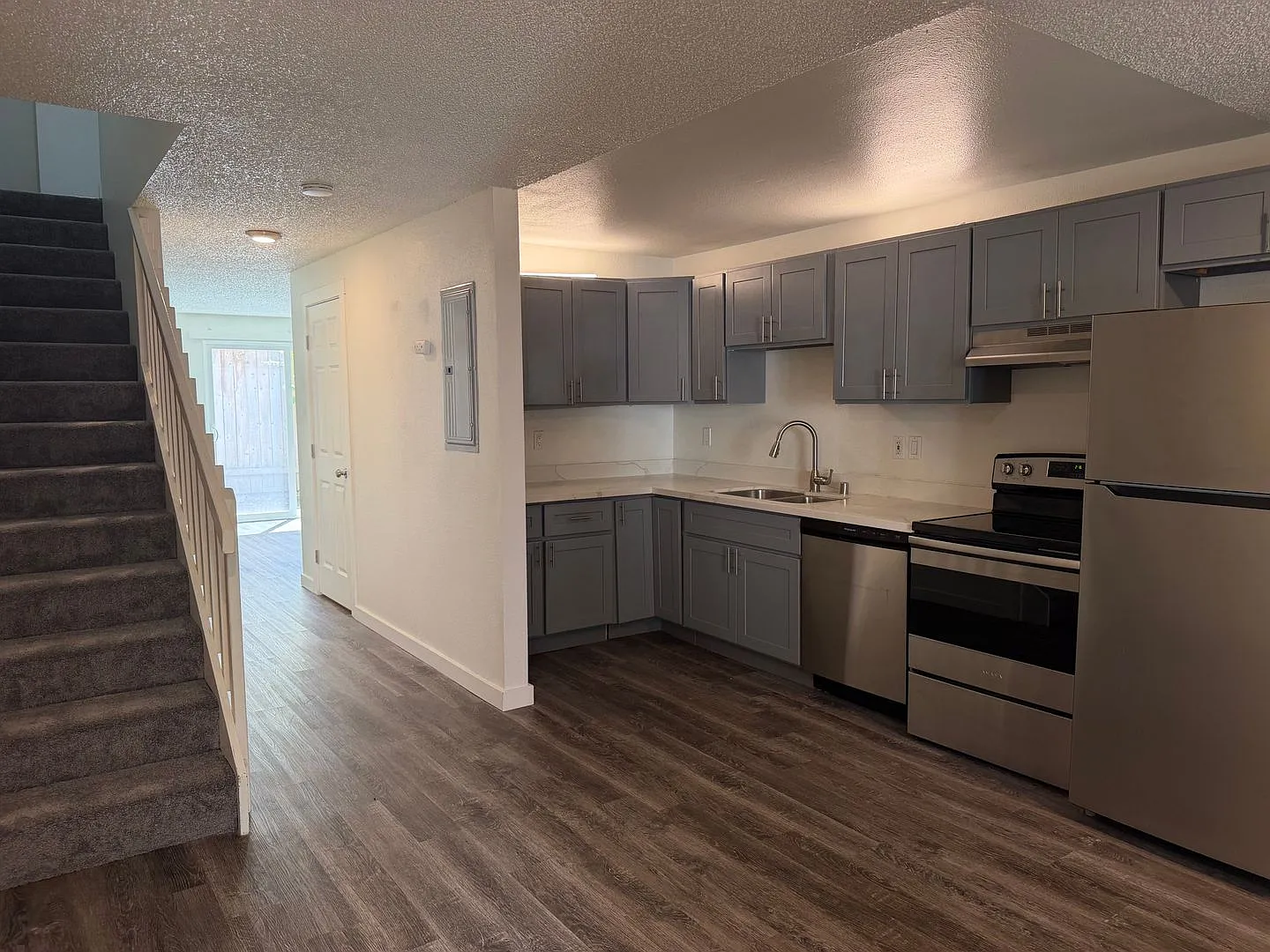 Prestige Townhomes: Stylish 2-Bedroom Living in the Heart of Puyallup — Photo 3
