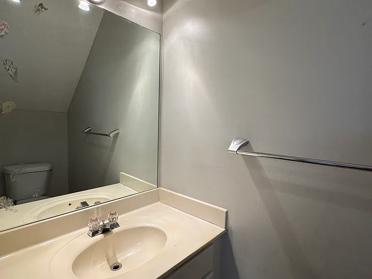 3020 Oxwell Dr — Photo 5