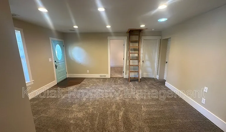 312 N 100 E — Photo 3