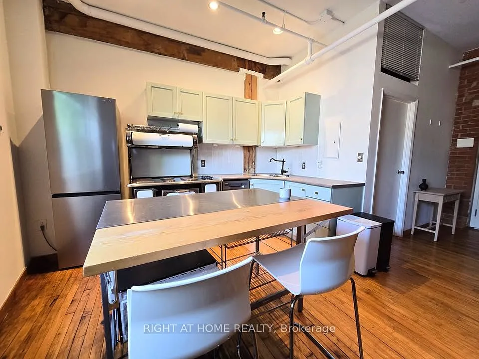 1 bed, $2,350 — Photo 4