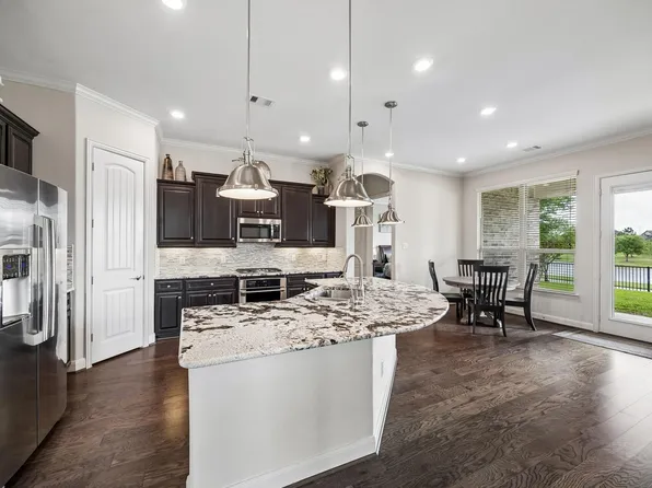 2202 Meadow Wind Dr, Houston, TX 77089