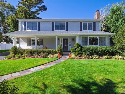 3 Cash Lane, Rockville Centre, NY, 11570