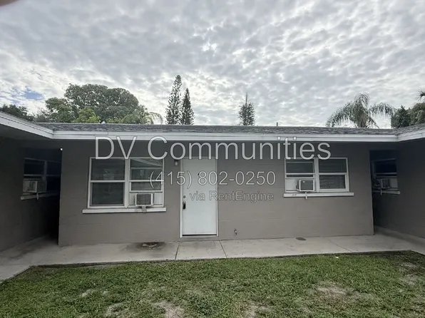 2409 13th St W #4, Bradenton, FL 34205