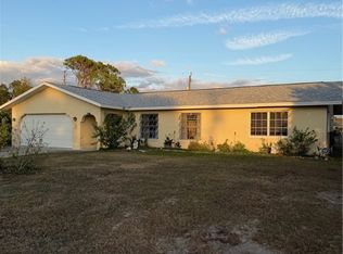 557 Ridgewood St NW, Port Charlotte, FL 33952