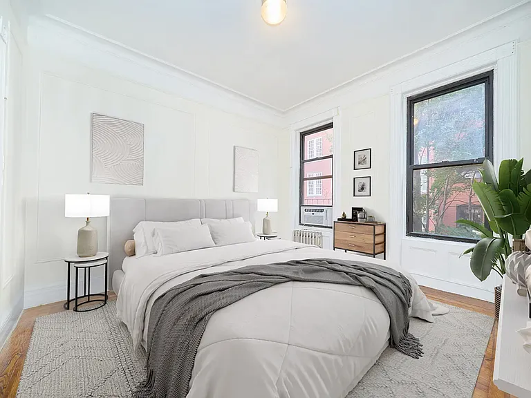 414 E 89th St #2R — Photo 3