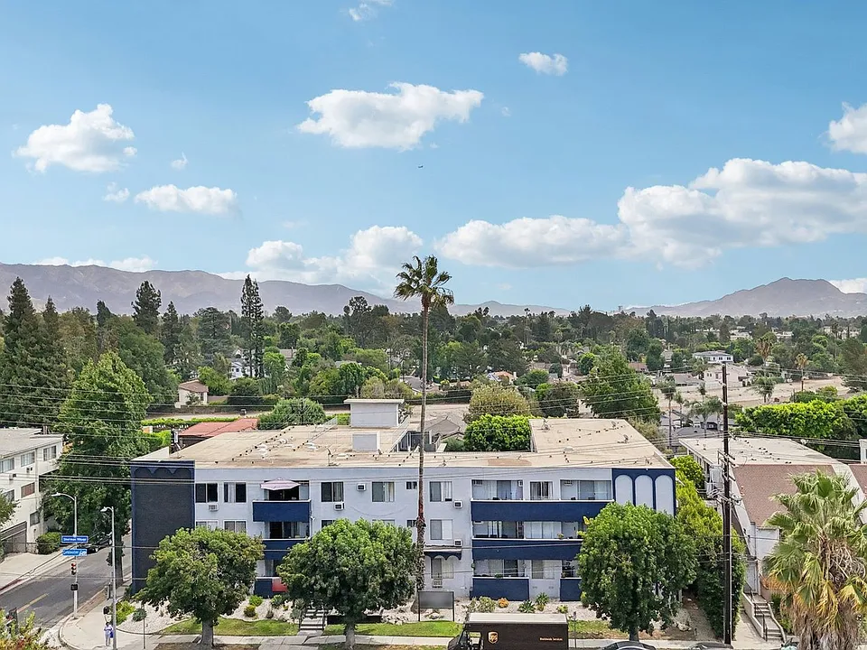 4950 Coldwater Canyon