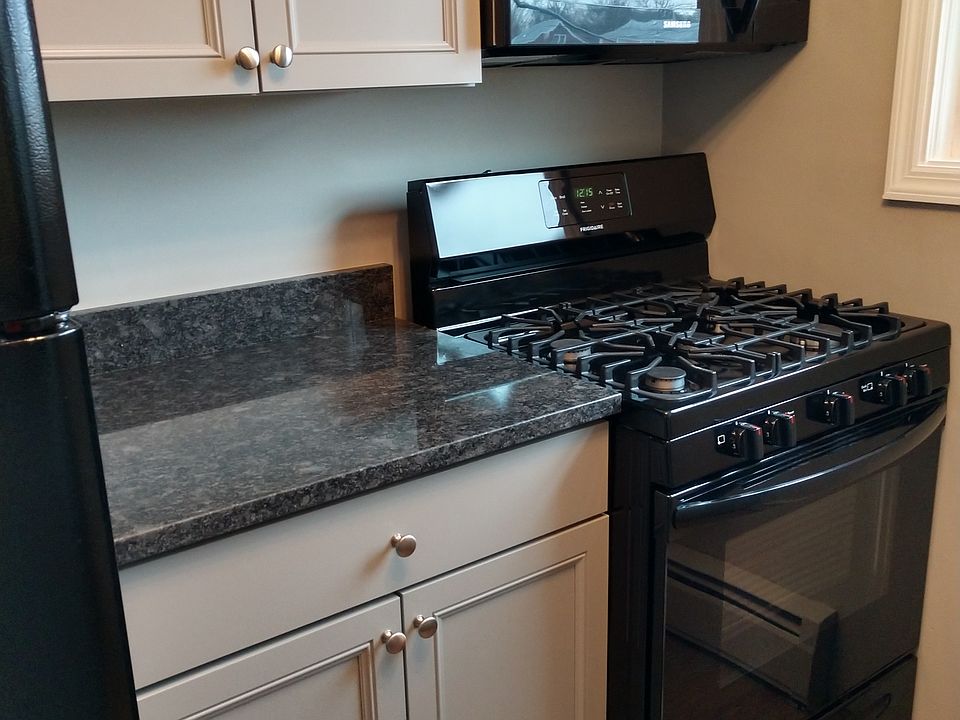 1st image of 3220 Shenandoah Dr Unit 12-1