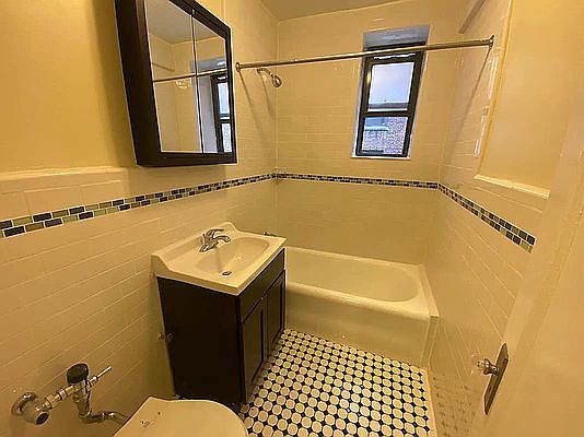5th image of 118-40 Metropolitan Ave #1D