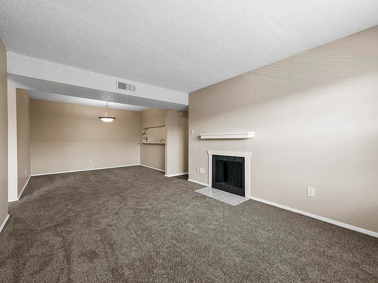 Spacious living room