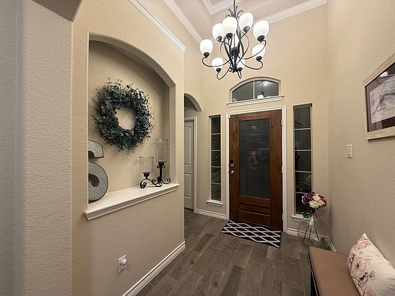4th image of 609 Salisbury Dr